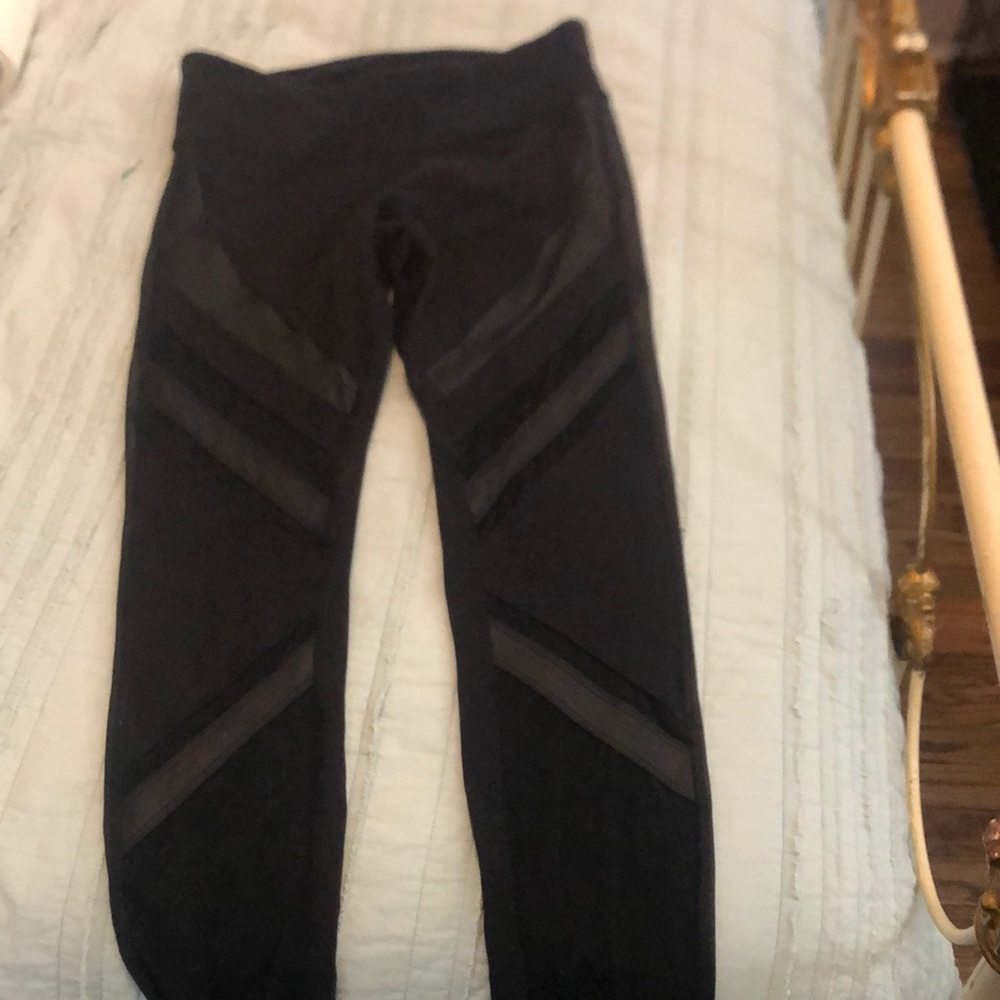 Alo Leggings